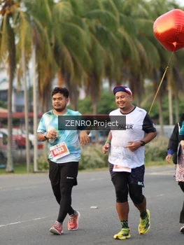 Runner Photo 4933942