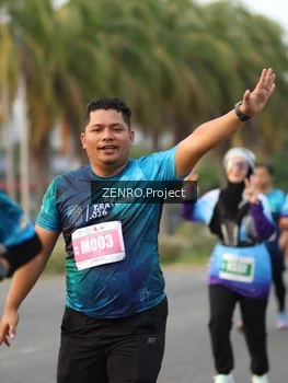 Runner Photo 4933960