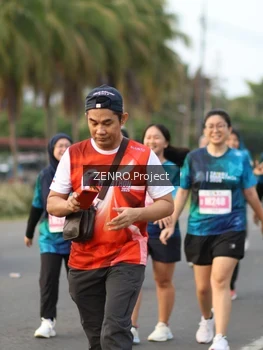 Runner Photo 4934076