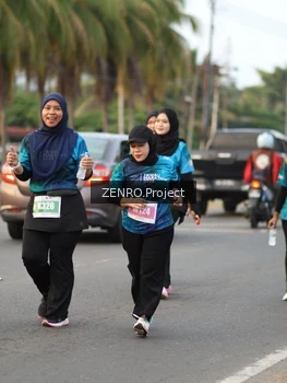 Runner Photo 4934367