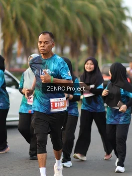Runner Photo 4934588