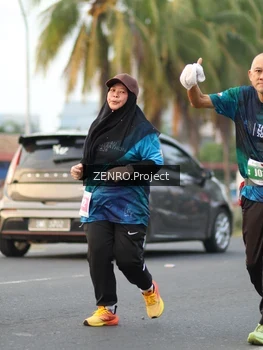 Runner Photo 4934818
