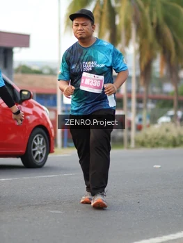 Runner Photo 4934824