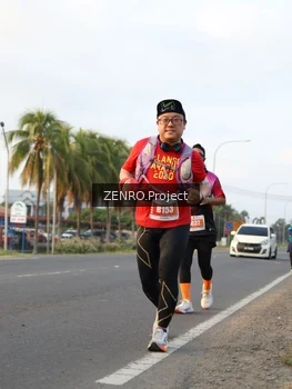 Runner Photo 4934947