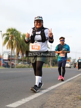 Runner Photo 4934976