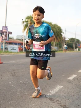 Runner Photo 4935033