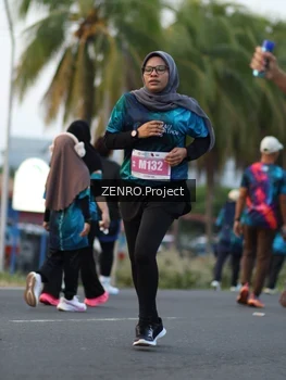 Runner Photo 4935056