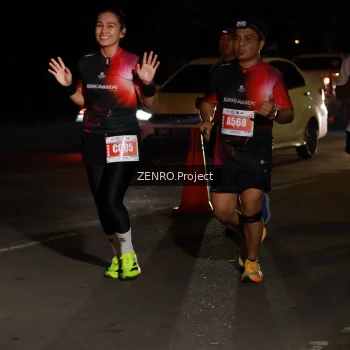 Runner Photo 4936028