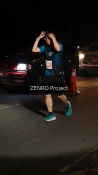 Runner Photo 4936311