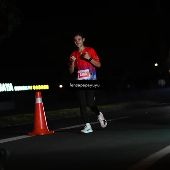 Runner Photo 4938996