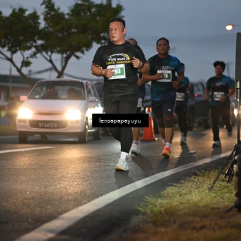 Runner Photo 4939444