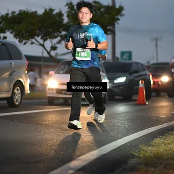 Runner Photo 4939465