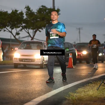 Runner Photo 4939499