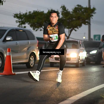 Runner Photo 4939546