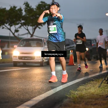 Runner Photo 4939591