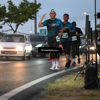Runner Photo 4939995