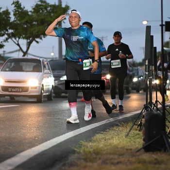 Runner Photo 4940008