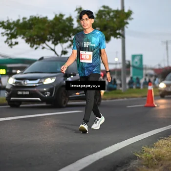 Runner Photo 4940533
