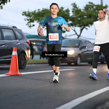 Runner Photo 4940766