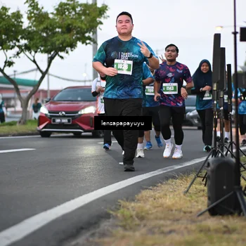 Runner Photo 4941476