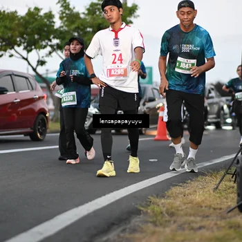 Runner Photo 4941576