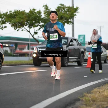 Runner Photo 4941631