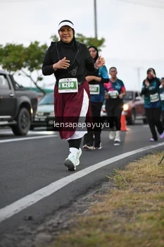 Runner Photo 4941725