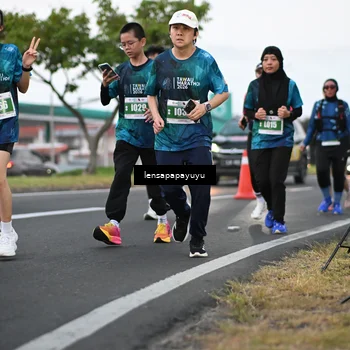 Runner Photo 4942005