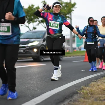 Runner Photo 4942043