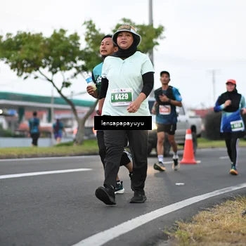 Runner Photo 4942285