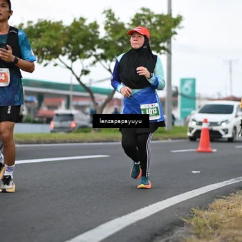 Runner Photo 4942313
