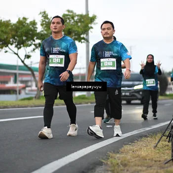 Runner Photo 4942390