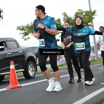 Runner Photo 4942616