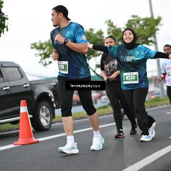 Runner Photo 4942621