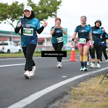 Runner Photo 4943023