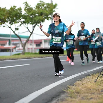 Runner Photo 4943102
