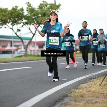 Runner Photo 4943116