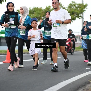Runner Photo 4943373
