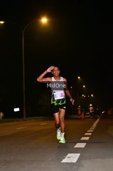 Runner Photo 4943534