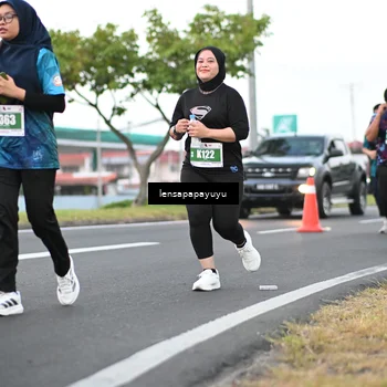 Runner Photo 4943856