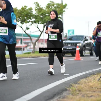 Runner Photo 4943860