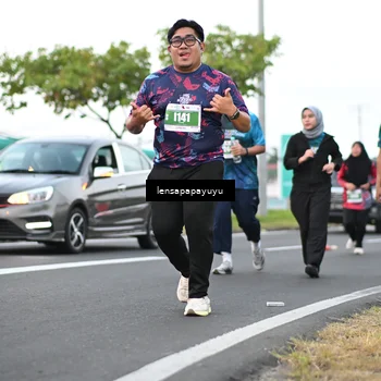 Runner Photo 4943879