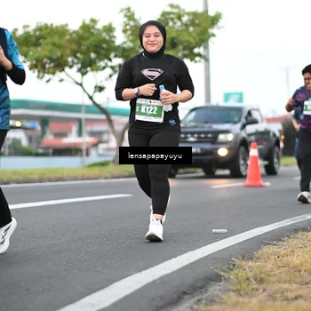 Runner Photo 4943882