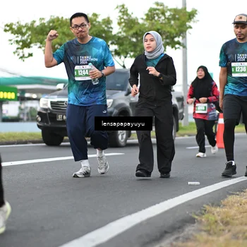 Runner Photo 4943896