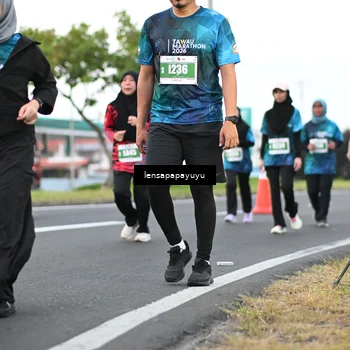 Runner Photo 4943954