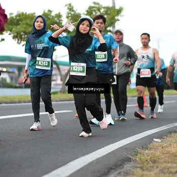 Runner Photo 4944247