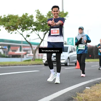 Runner Photo 4944306