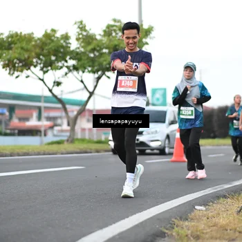 Runner Photo 4944313