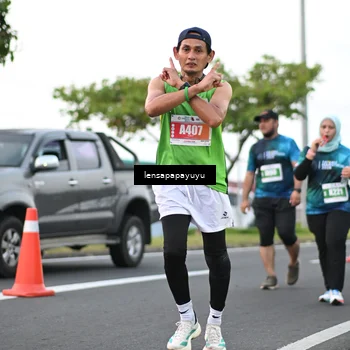 Runner Photo 4944636