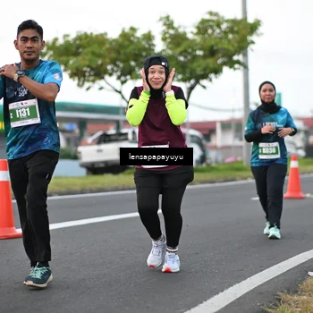Runner Photo 4944915
